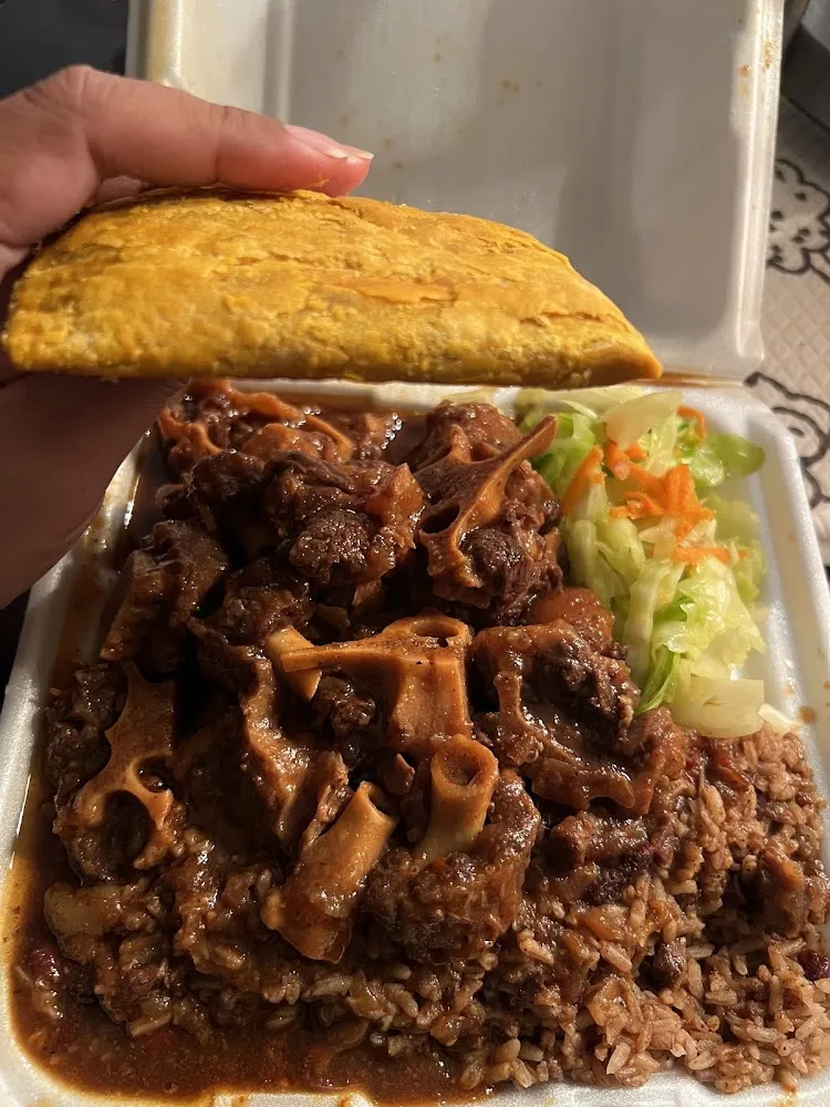 Oxtail and Red Beans and Rice